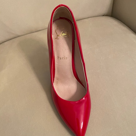 Shoes - Picture 2 of 6